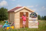 Kinderholzhaus M516 105x130x145cm