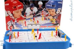 CHEMOPLAST Ballhockeyspiel mit Zügen CHEMOPLAST Ballhockeyspiel mit Zügen