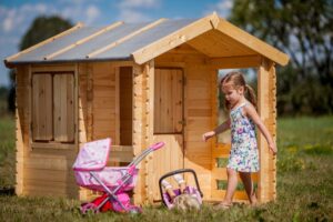 Kinderholzhaus M501 175x130x145cm