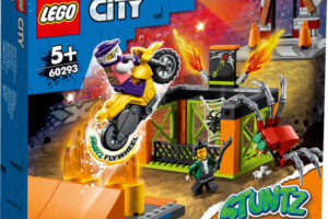 LEGO CITY Trainingspark 60293 BUILDING LEGO CITY Trainingspark 60293 BUILDING