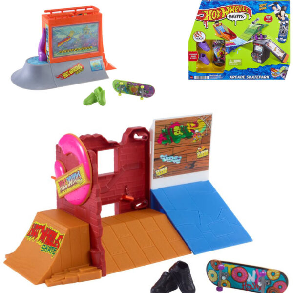 MATTEL HOT WHEELS Skatepark Set mit Fingerboard und Schuhen in verschiedenen Ausführungen.
