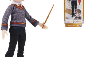 SPIN MASTER Harry Potter Figur 20cm mit Zauberstab SPIN MASTER Harry Potter Figur 20cm mit Zauberstab