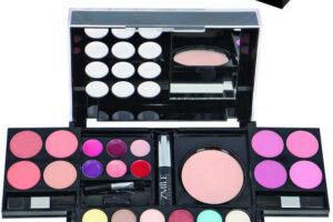 ZMILE COSMETICS All You Need to Go Lippenstift-Kosmetiktasche ZMILE COSMETICS All You Need to Go Lippenstift-Kosmetiktasche