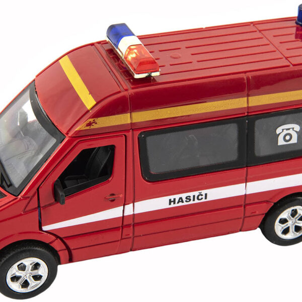 Feuerwehrauto mit Rückzugantrieb