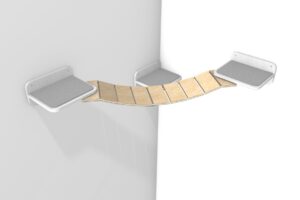 Holzbrücke als Ergänzung zum Kratzbaum 2