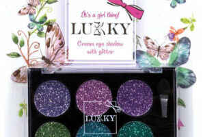 LUKKY Kinderschattenpalette mit Glitzer und Pinsel