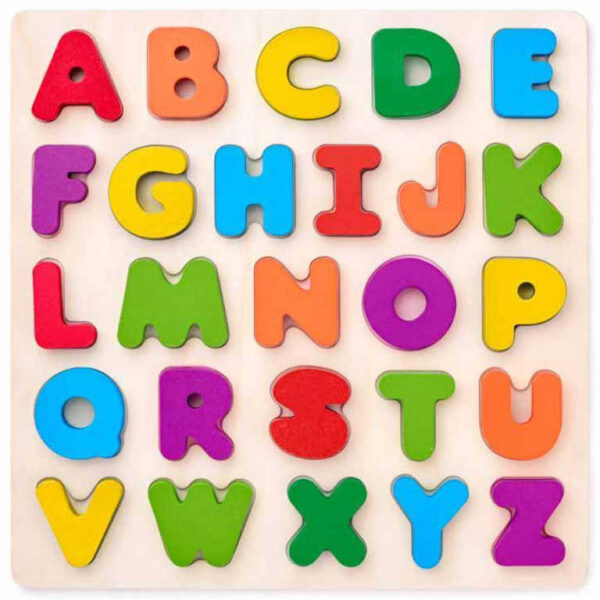 WOODY DŘEVO Buchstaben-Einsteckpuzzle auf einer Platte