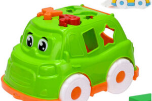 Baby-Autoset mit Einsteckformen in verschiedenen Farben