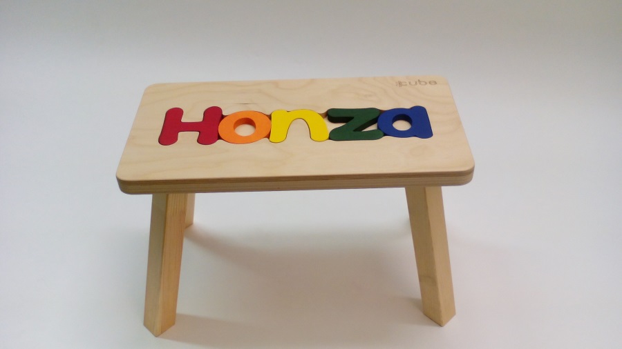 unnamed-file Holzstuhl CUBS mit dem Namen HONZA